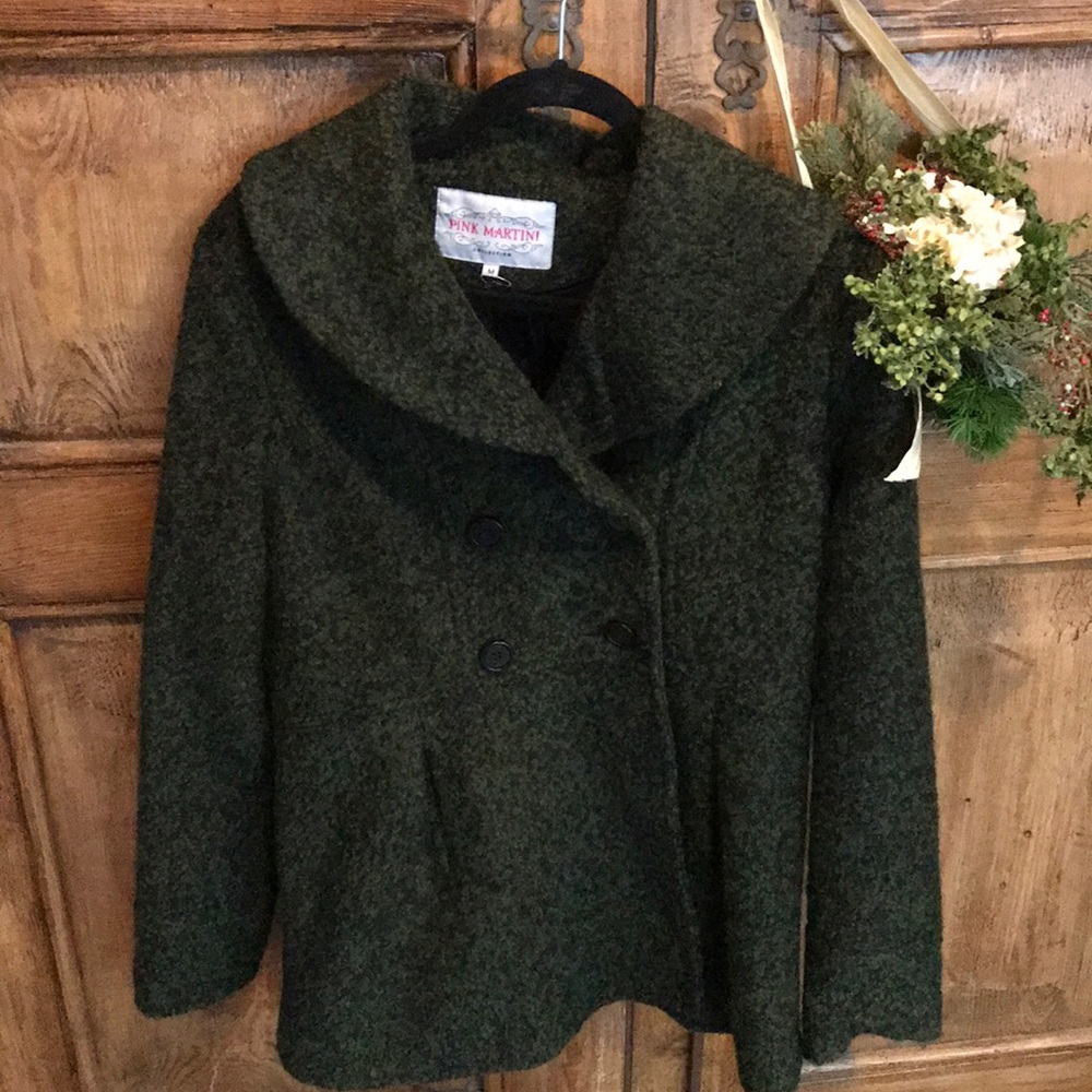 Peacoat wool/poly size M excellent condition!